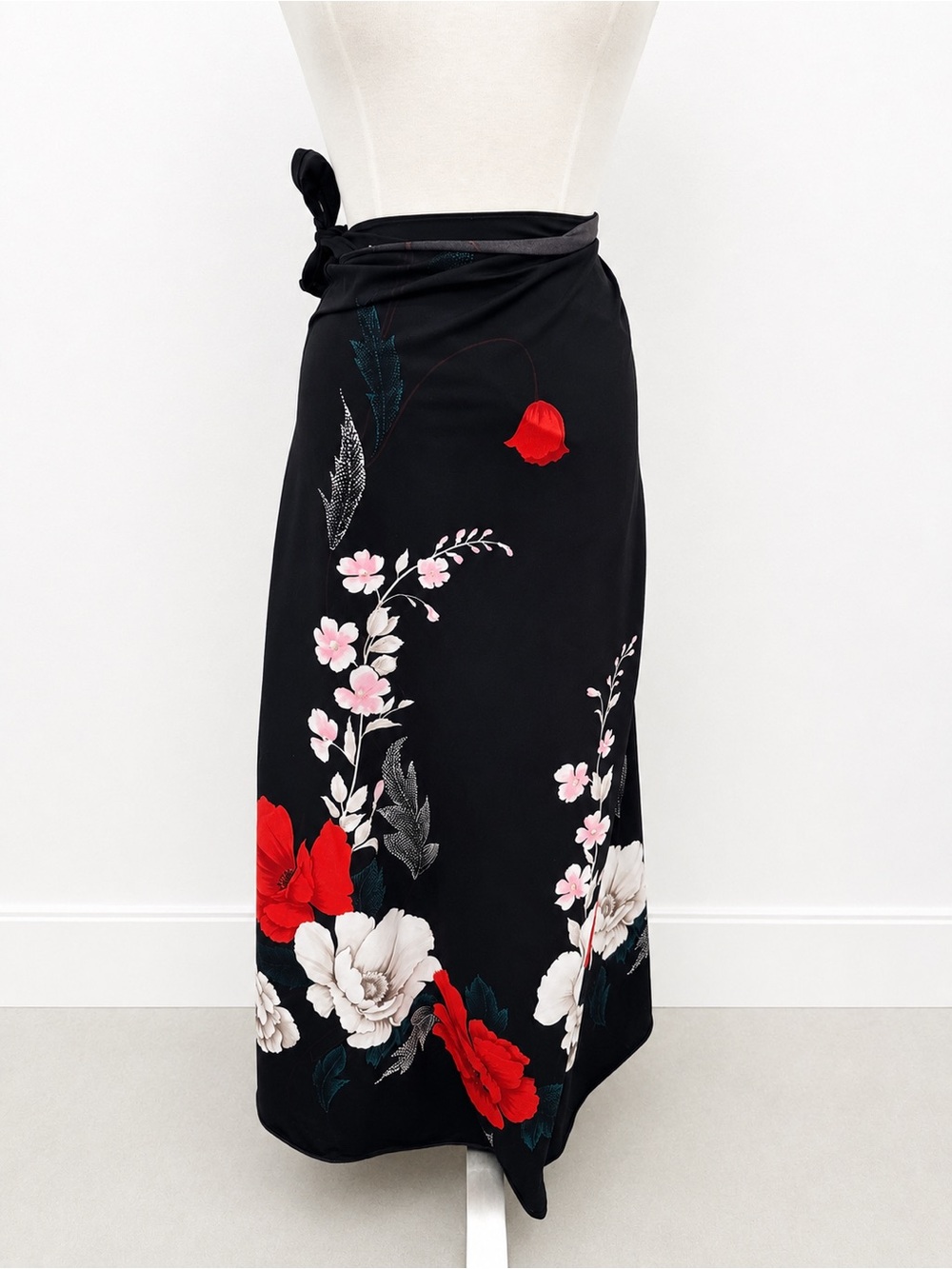 Vintage 70s Wrap Sarong Resort Wear Skirt Tropical Japanese Inspired Small